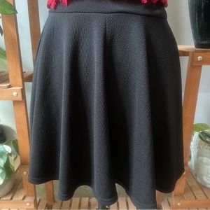 Urban Coco Textured Pleated Black Mini Skirt